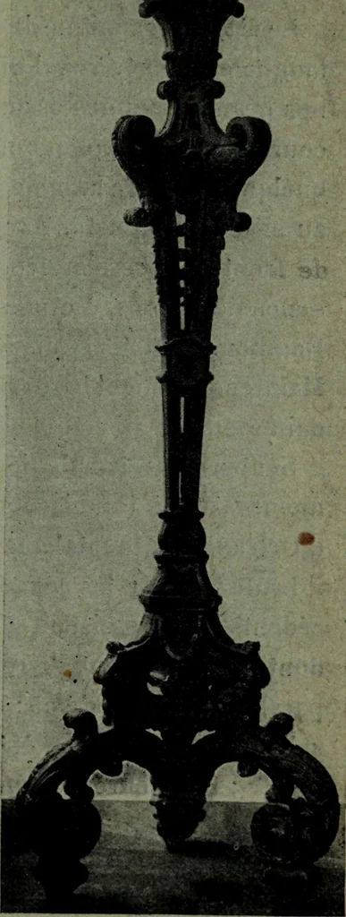An illustration from L'art de reconnaître les styles, le style Louis XIV, 1900, leaf 312