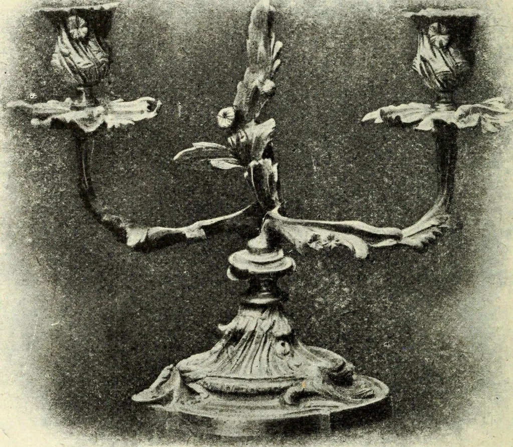 An illustration from L'art de reconnaître les styles: les styles régence et Louis XV;, 1912, leaf 163