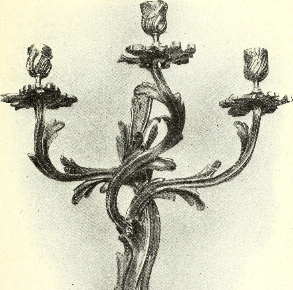 An illustration from L'art de reconnaître les styles: les styles régence et Louis XV;, 1912, leaf 210