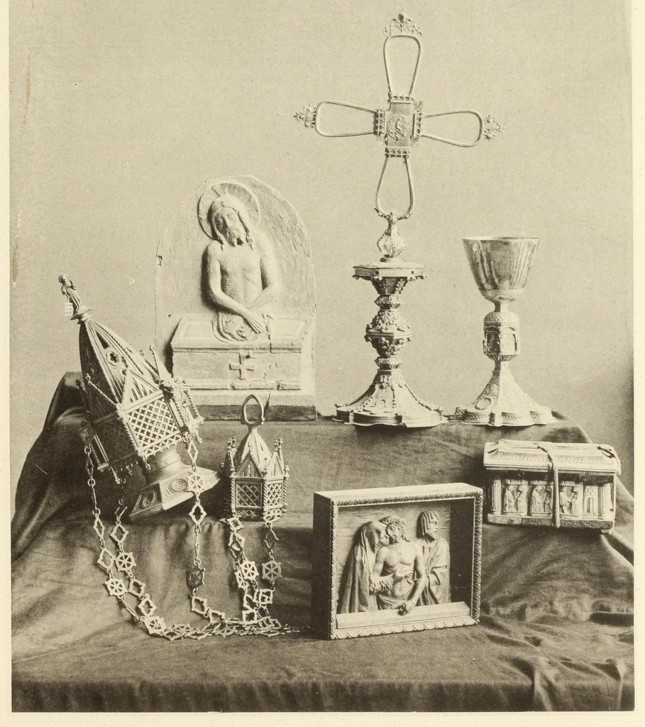 An illustration from L'arte negli arredi sacri della Lombardia, 1897, leaf 217