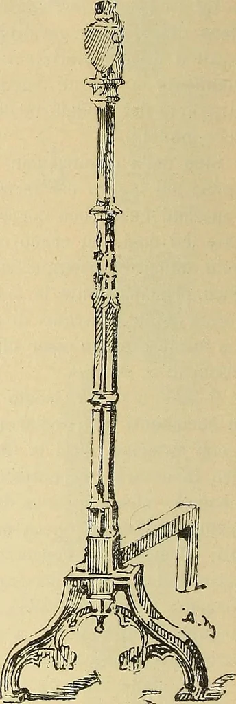 An illustration from L'arte nell'industria : lavori di legno e pastiglia, lavori di metallo, lavori di pietra, marmo, alabastro, ceramica, musaico, vetro, lavori di osso e avorio, lavori tessili, carte da parati e cuoi decorati, ricami, pizzi, cartelloni, stampe, ecc., 1907, leaf 407