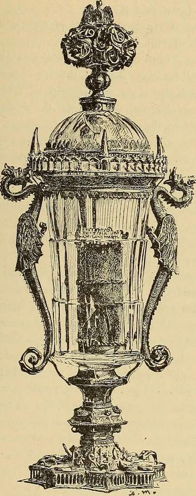 An illustration from L'arte nell'industria : lavori di legno e pastiglia, lavori di metallo, lavori di pietra, marmo, alabastro, ceramica, musaico, vetro, lavori di osso e avorio, lavori tessili, carte da parati e cuoi decorati, ricami, pizzi, cartelloni, stampe, ecc., 1907, leaf 440