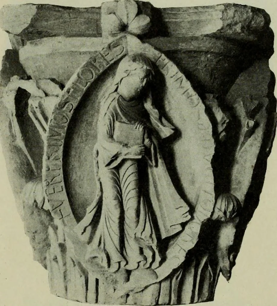 An illustration from L'art religieux du XIIe siècle en France : Etude sur les origines de l'iconographie du Moyen Age, 1922, leaf 334