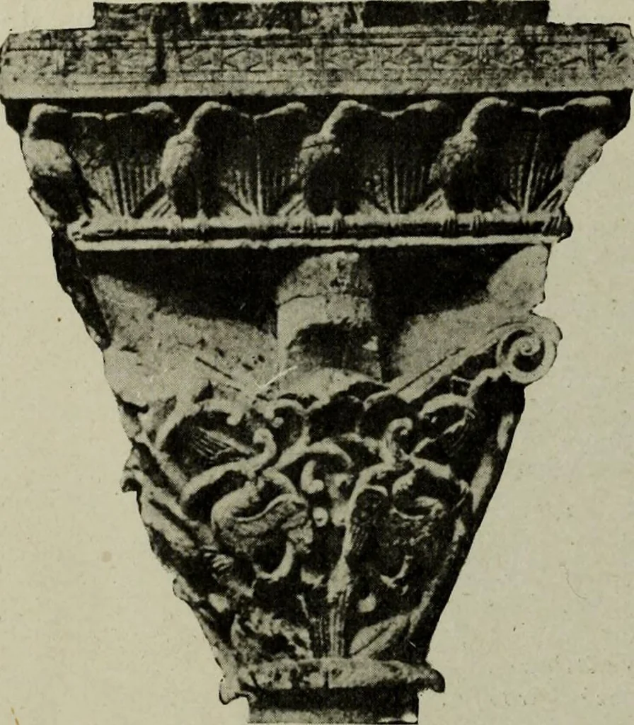 An illustration from L'art religieux du XIIe siècle en France : Etude sur les origines de l'iconographie du Moyen Age, 1922, leaf 365
