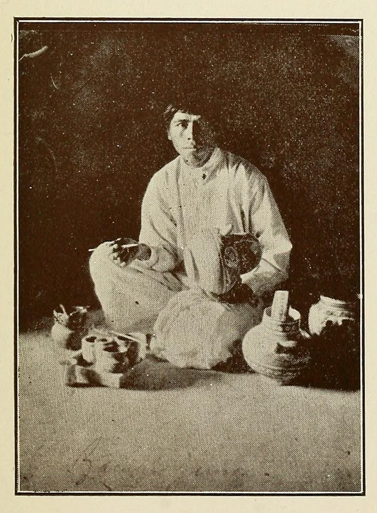 An illustration from Las artes populares en Mexico, 1921, leaf 27