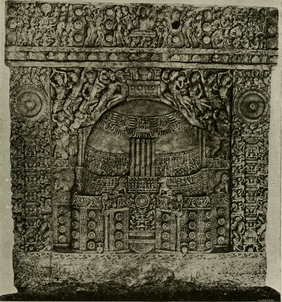 An illustration from La sculpture hindoue. Traduction de Paul Budry, 1922, leaf 110