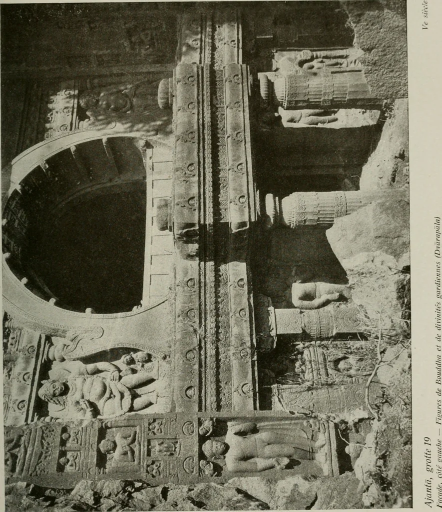 An illustration from La sculpture hindoue. Traduction de Paul Budry, 1922, leaf 128
