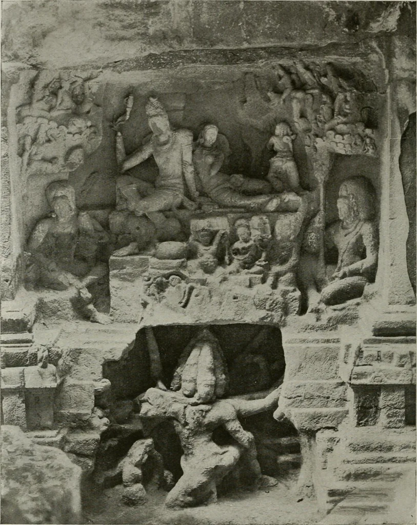 An illustration from La sculpture hindoue. Traduction de Paul Budry, 1922, leaf 139