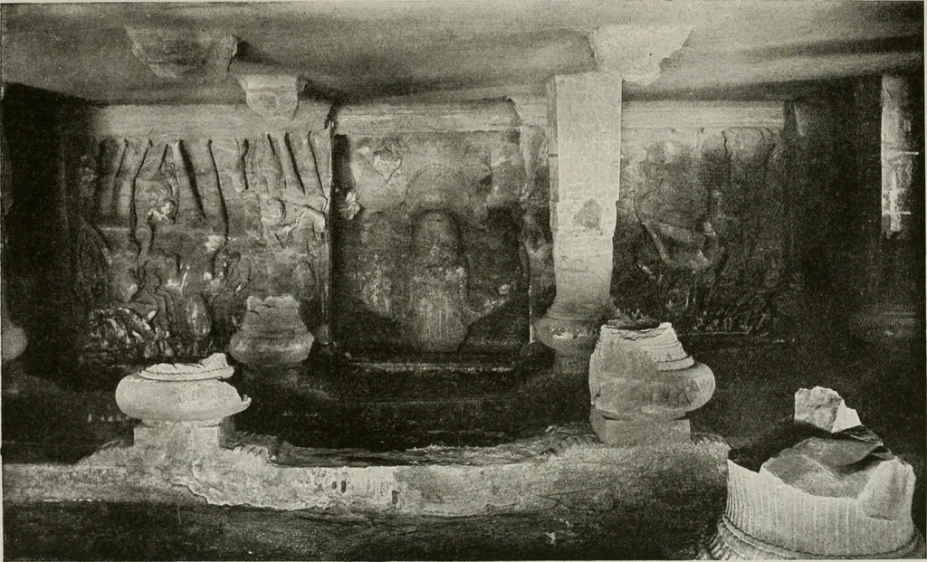 An illustration from La sculpture hindoue. Traduction de Paul Budry, 1922, leaf 143