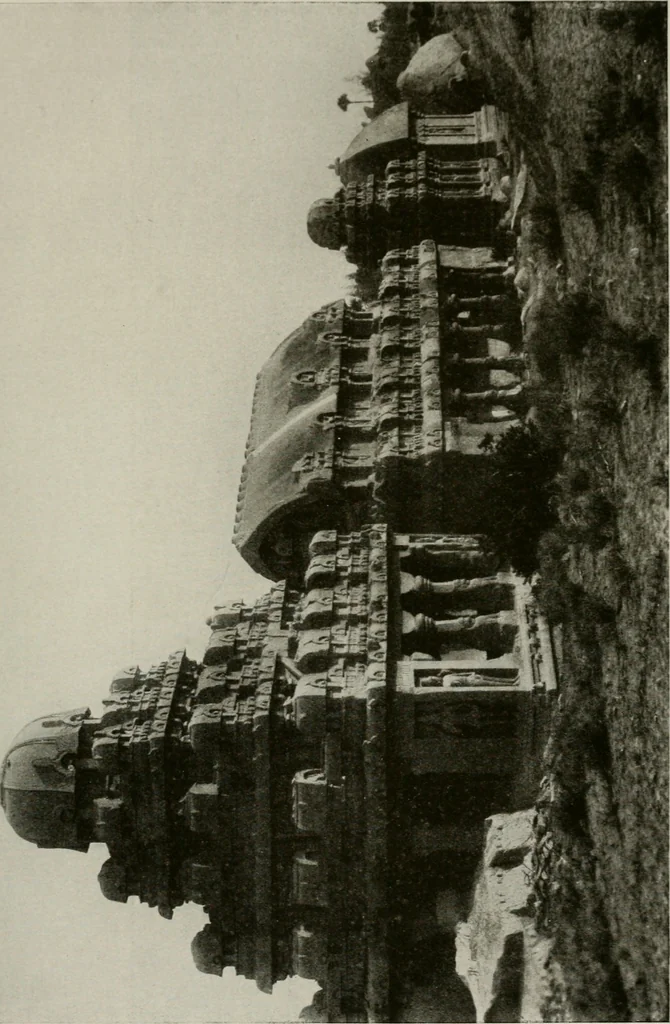 An illustration from La sculpture hindoue. Traduction de Paul Budry, 1922, leaf 188
