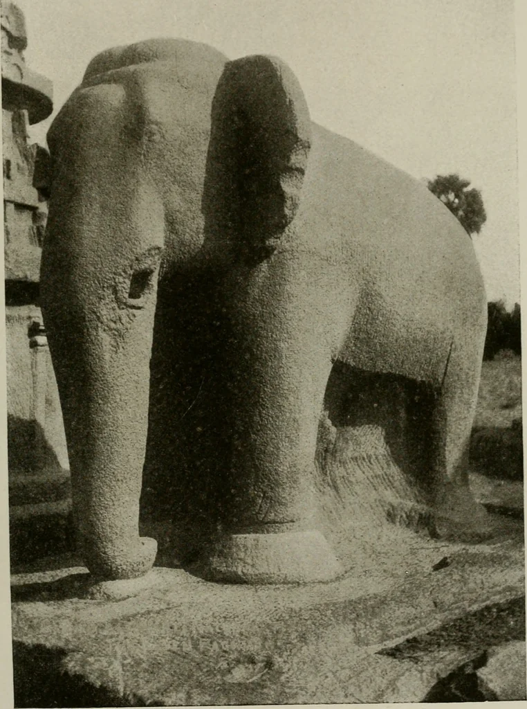An illustration from La sculpture hindoue. Traduction de Paul Budry, 1922, leaf 190