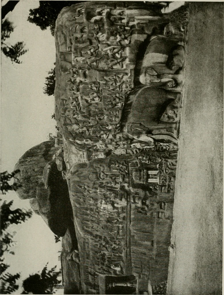 An illustration from La sculpture hindoue. Traduction de Paul Budry, 1922, leaf 196