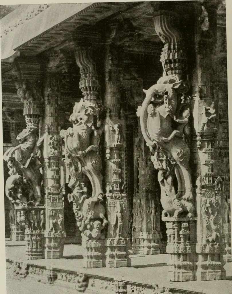 An illustration from La sculpture hindoue. Traduction de Paul Budry, 1922, leaf 205