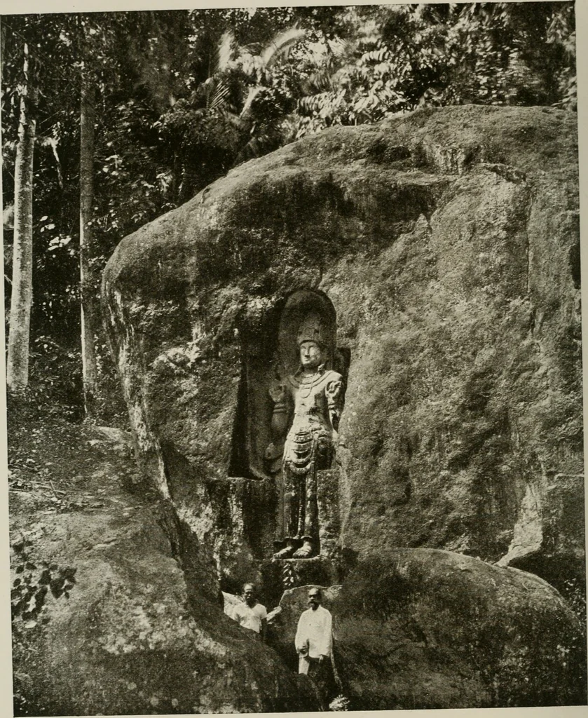 An illustration from La sculpture hindoue. Traduction de Paul Budry, 1922, leaf 241