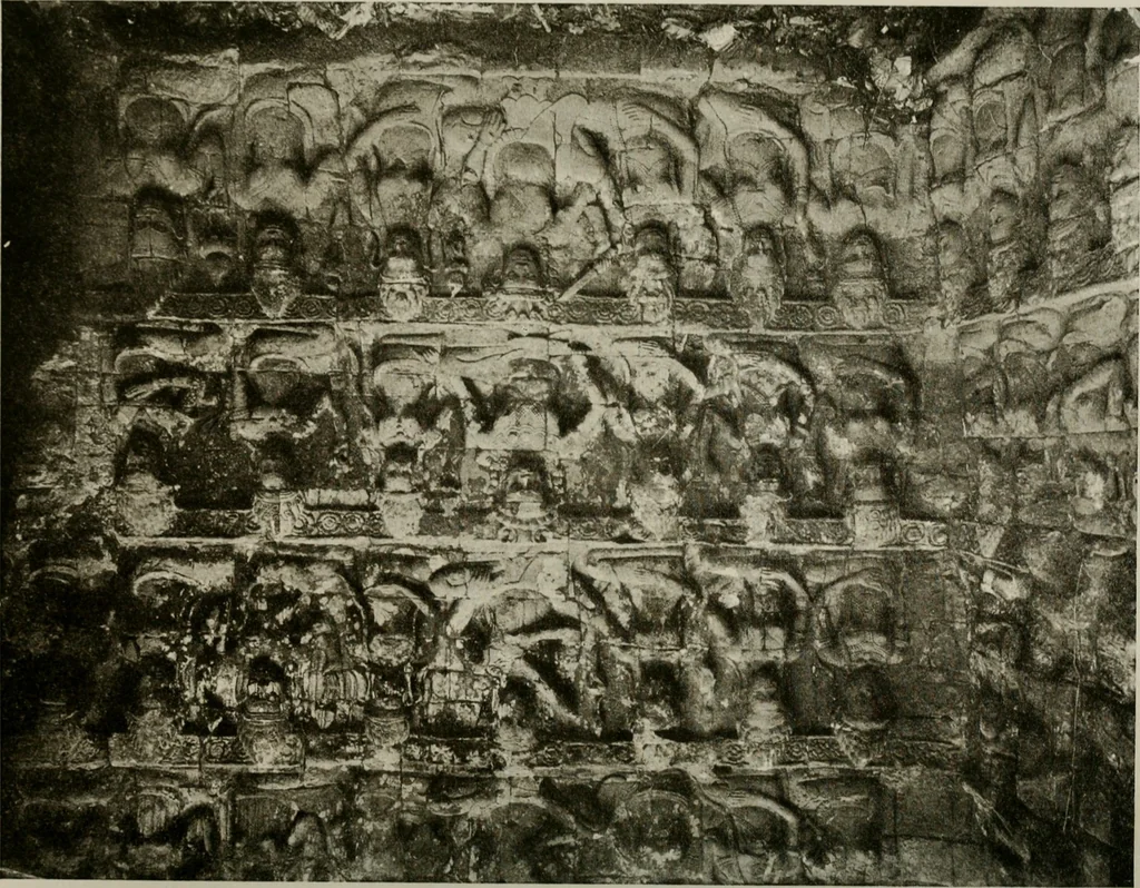 An illustration from La sculpture hindoue. Traduction de Paul Budry, 1922, leaf 246