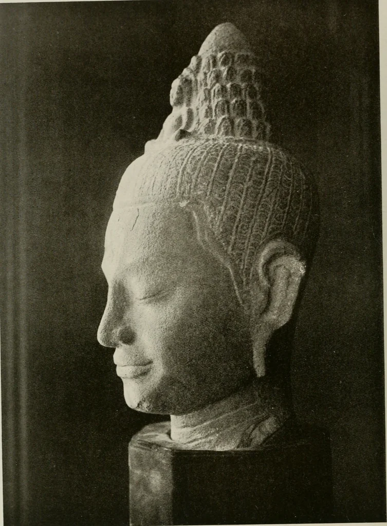 An illustration from La sculpture hindoue. Traduction de Paul Budry, 1922, leaf 257