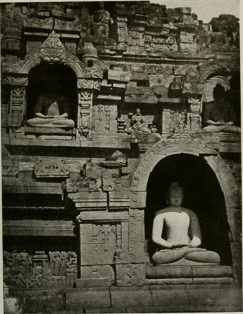 An illustration from La sculpture hindoue. Traduction de Paul Budry, 1922, leaf 260