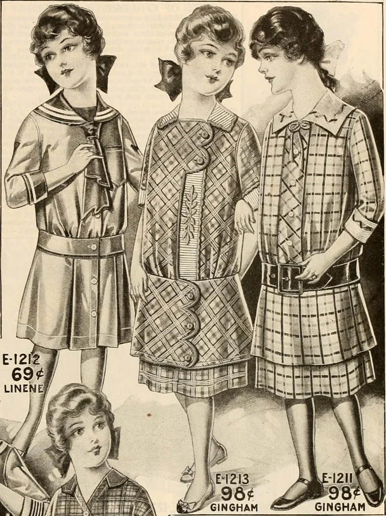 An illustration from latest New York styles for women, misses,, 1915, leaf 124
