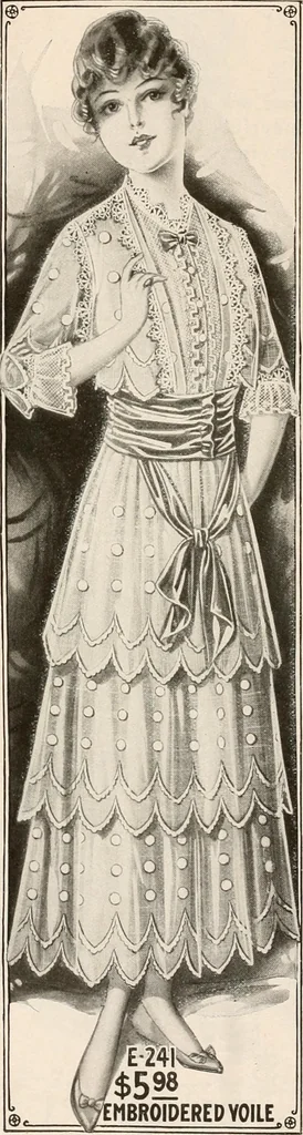 An illustration from latest New York styles for women, misses,, 1915, leaf 27