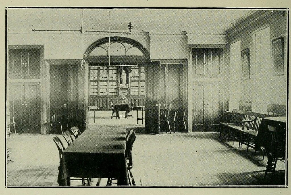 An illustration from La Vénérable Marie de l'Incarnation et son oeuvre dans le Nouveau Monde, 1922, leaf 44