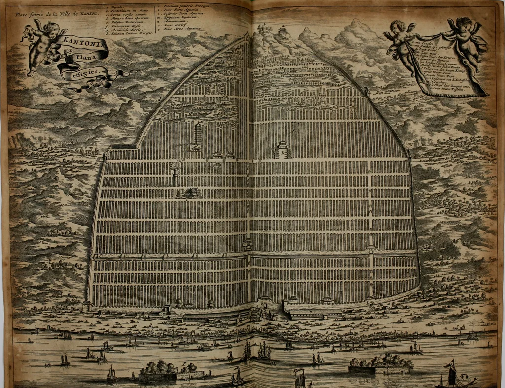 An illustration from Legatio batavica ad magnum Tartariæ chamum Sungteium, modernum Sinæ imperatorem. Historiarum narratione, quæ legatis in provinciis Quantung, Kiangsi, Nanking, Xantung, Peking, & aula imperatoriâ ab anno 1665 ad annum 1657 obtigerunt, ut & ardua Sinensium in bello tartarico fortunâ, provinciarum accurata geographia, urbium delineatione, nec non artis & naturæ miraculis ex animalium, vegetabilium, mineralium genere per centum & quinquaginta æneas figuras passim illustrata & conscripta vernacule, 1668, leaf 55
