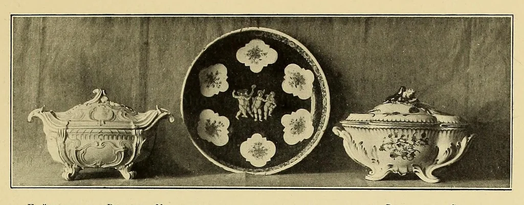 An illustration from Le musée de l'Union centrale des arts décoratifs au pavillon de Marsan, 1920, leaf 25
