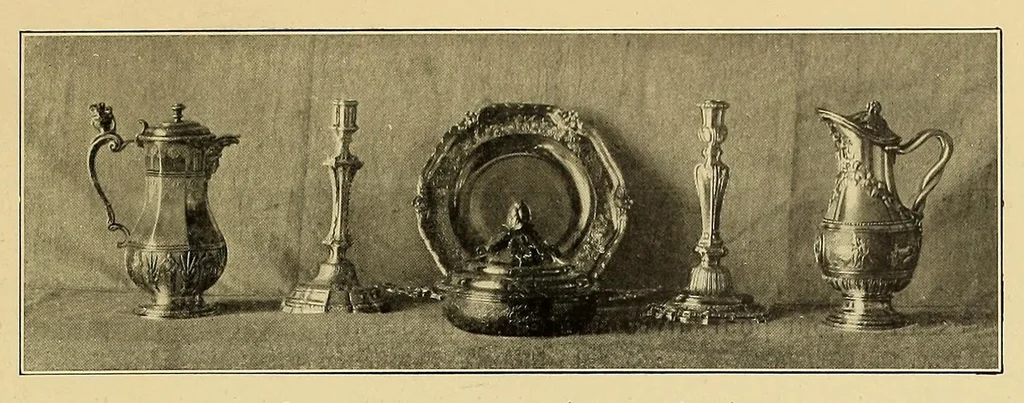 An illustration from Le musée de l'Union centrale des arts décoratifs au pavillon de Marsan, 1920, leaf 7