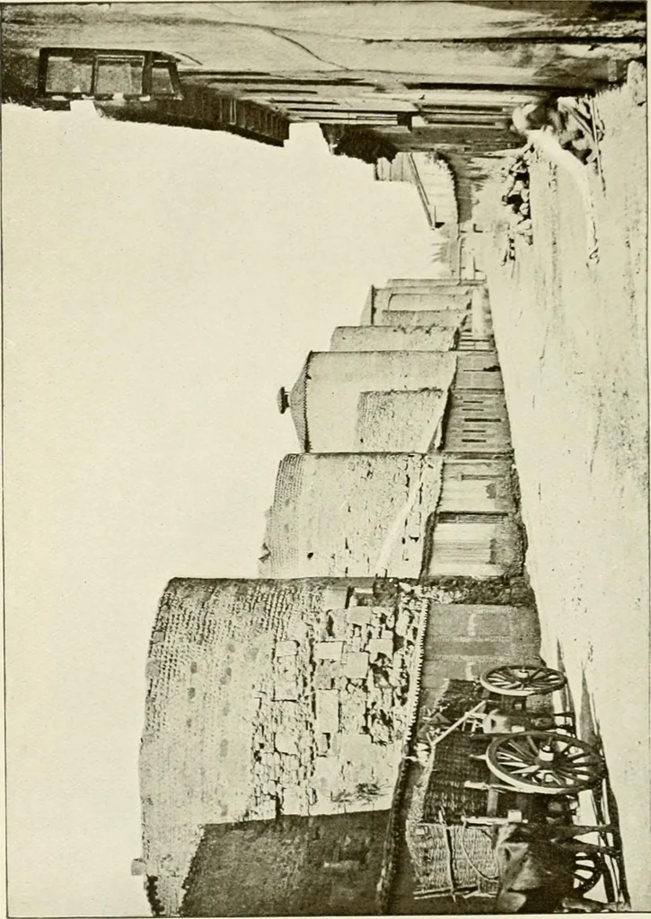 An illustration from Leon, Burgos and Salamanca; a historical and descriptive account, 1908, leaf 303