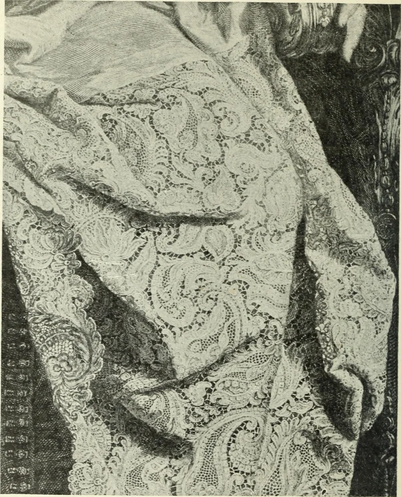 An illustration from Le poinct de France et les centres dentelliers au XVIIe et au XVIIIe siècles; ouvrage orné de quarante-trois illustrations, 1905, leaf 333