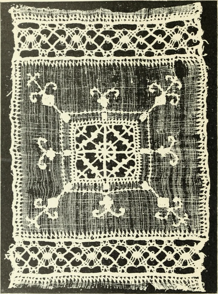 An illustration from Le poinct de France et les centres dentelliers au XVIIe et au XVIIIe siècles; ouvrage orné de quarante-trois illustrations, 1905, leaf 55