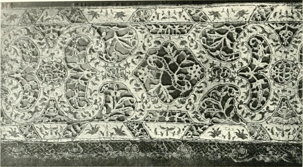An illustration from Les arts du tissu, 1909, leaf 383