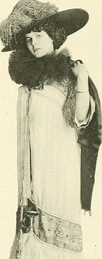 An illustration from Les Createurs de la Mode, 1910, leaf 10