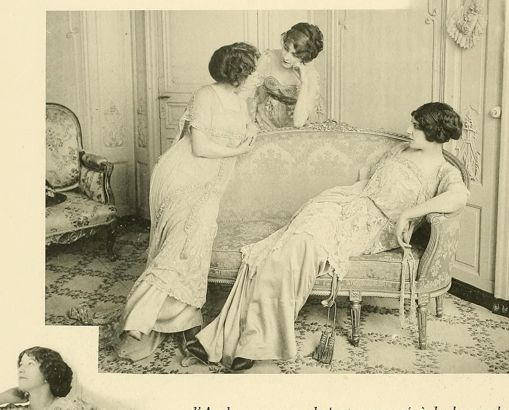 An illustration from Les Createurs de la Mode, 1910, leaf 121