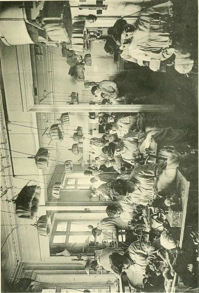 An illustration from Les Createurs de la Mode, 1910, leaf 140
