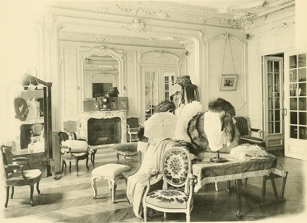 An illustration from Les Createurs de la Mode, 1910, leaf 15