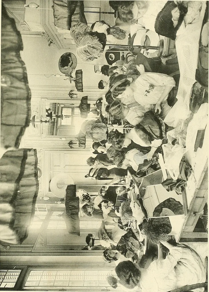 An illustration from Les Createurs de la Mode, 1910, leaf 160