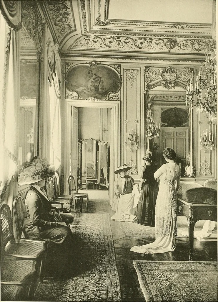 An illustration from Les Createurs de la Mode, 1910, leaf 17