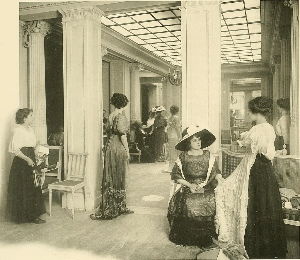 An illustration from Les Createurs de la Mode, 1910, leaf 61