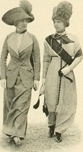 An illustration from Les Createurs de la Mode, 1910, leaf 73