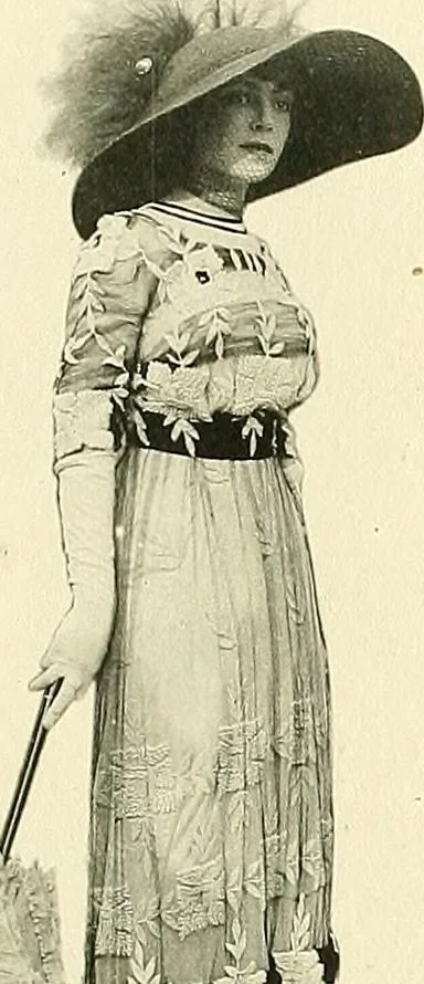 An illustration from Les Createurs de la Mode, 1910, leaf 74