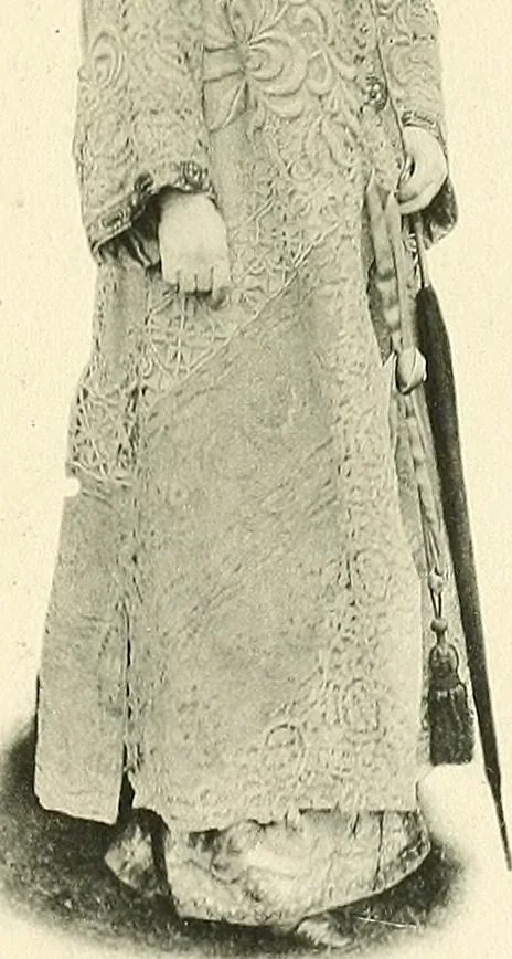 An illustration from Les Createurs de la Mode, 1910, leaf 74