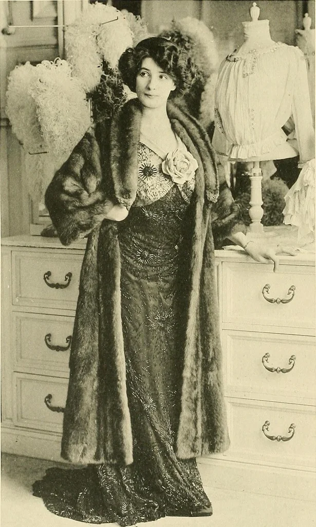 An illustration from Les Createurs de la Mode, 1910, leaf 91