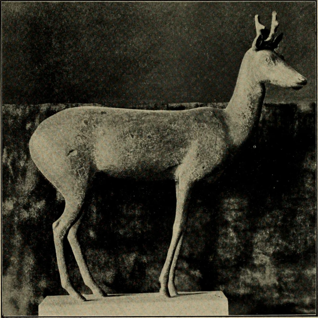 An illustration from Les musées d'Europe. La sculpture au Louvre;, 1900, leaf 158