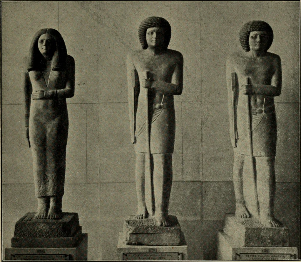 An illustration from Les musées d'Europe. La sculpture au Louvre;, 1900, leaf 16