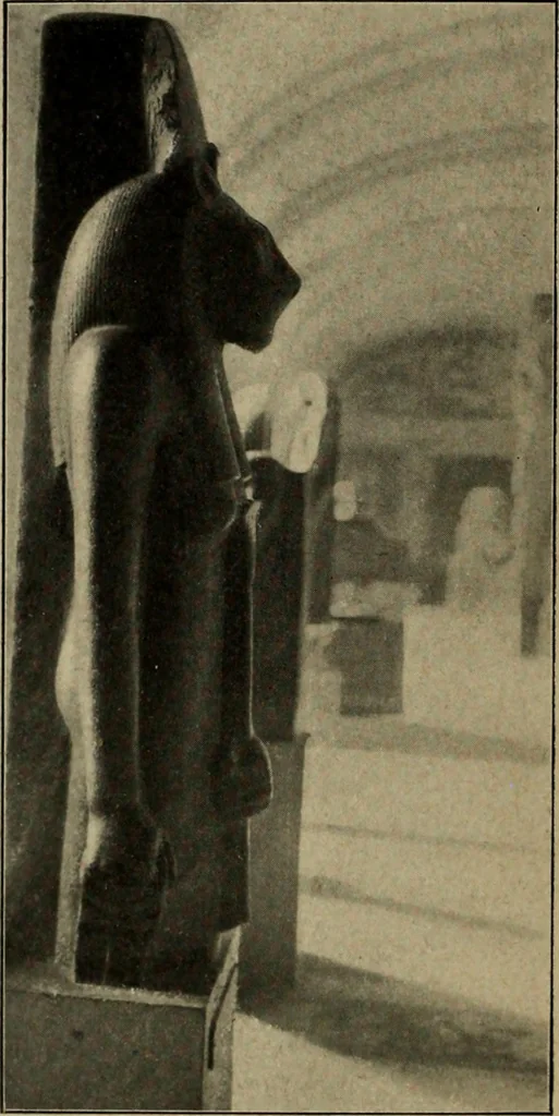 An illustration from Les musées d'Europe. La sculpture au Louvre;, 1900, leaf 17