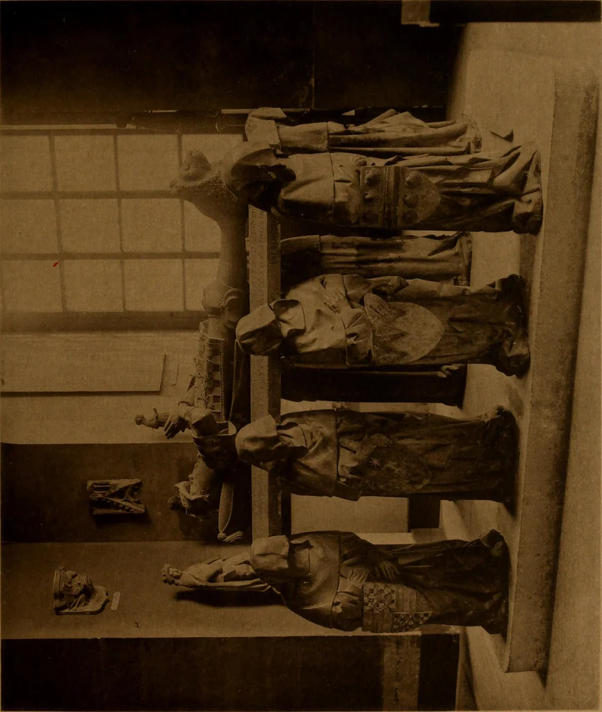 An illustration from Les musées d'Europe. La sculpture au Louvre;, 1900, leaf 206