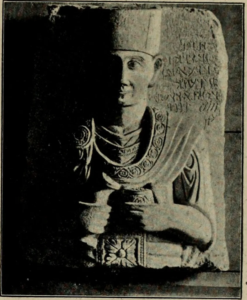 An illustration from Les musées d'Europe. La sculpture au Louvre;, 1900, leaf 62