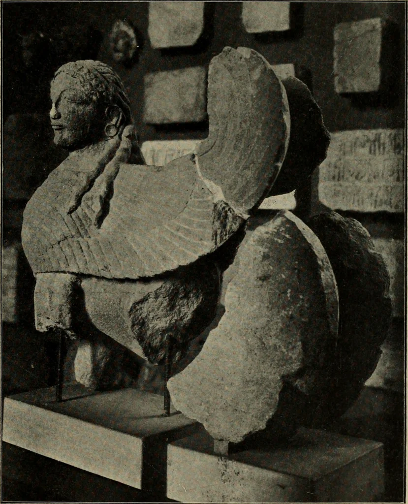 An illustration from Les musées d'Europe. La sculpture au Louvre;, 1900, leaf 66