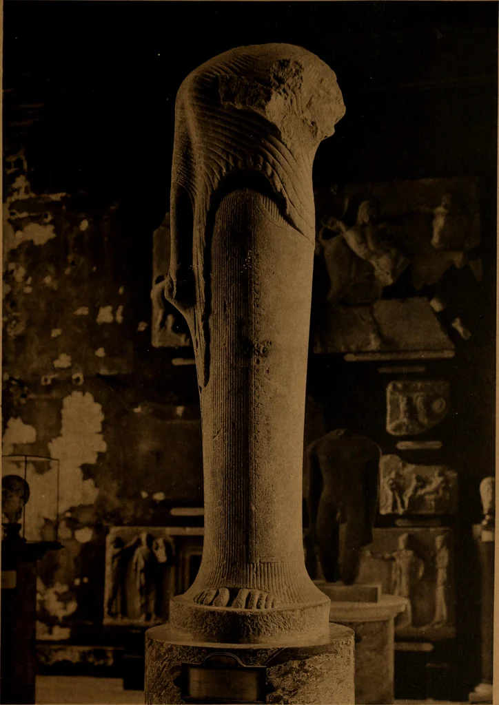 An illustration from Les musées d'Europe. La sculpture au Louvre;, 1900, leaf 70