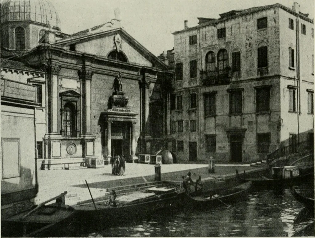 An illustration from Les pierres de Venise : études locales pouvant servir de direction aux voyageurs séjournant à Venise et à Vérone, 1921, leaf 278